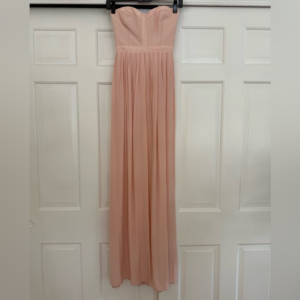 Chic Strapless Blush Dress
